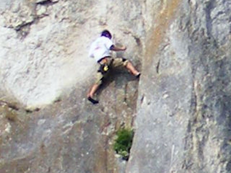 Klettern am Burgsteinfelsen bei Dollnstein Foto Burgsteinfelsen