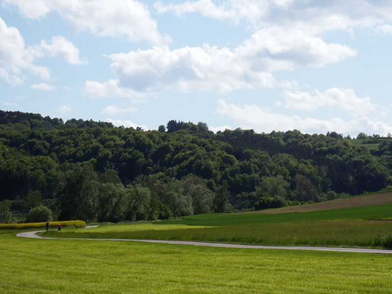Idyllischer Wanderweg von Breitenfurt nach Dollenstein Foto Wanderweg von Breitenfurt nach Dollnstein